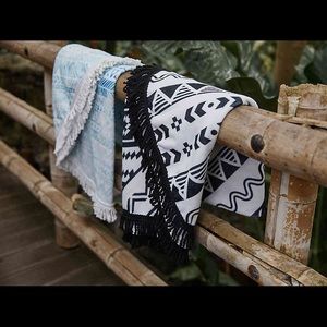 DSW Beach Blanket Wrap